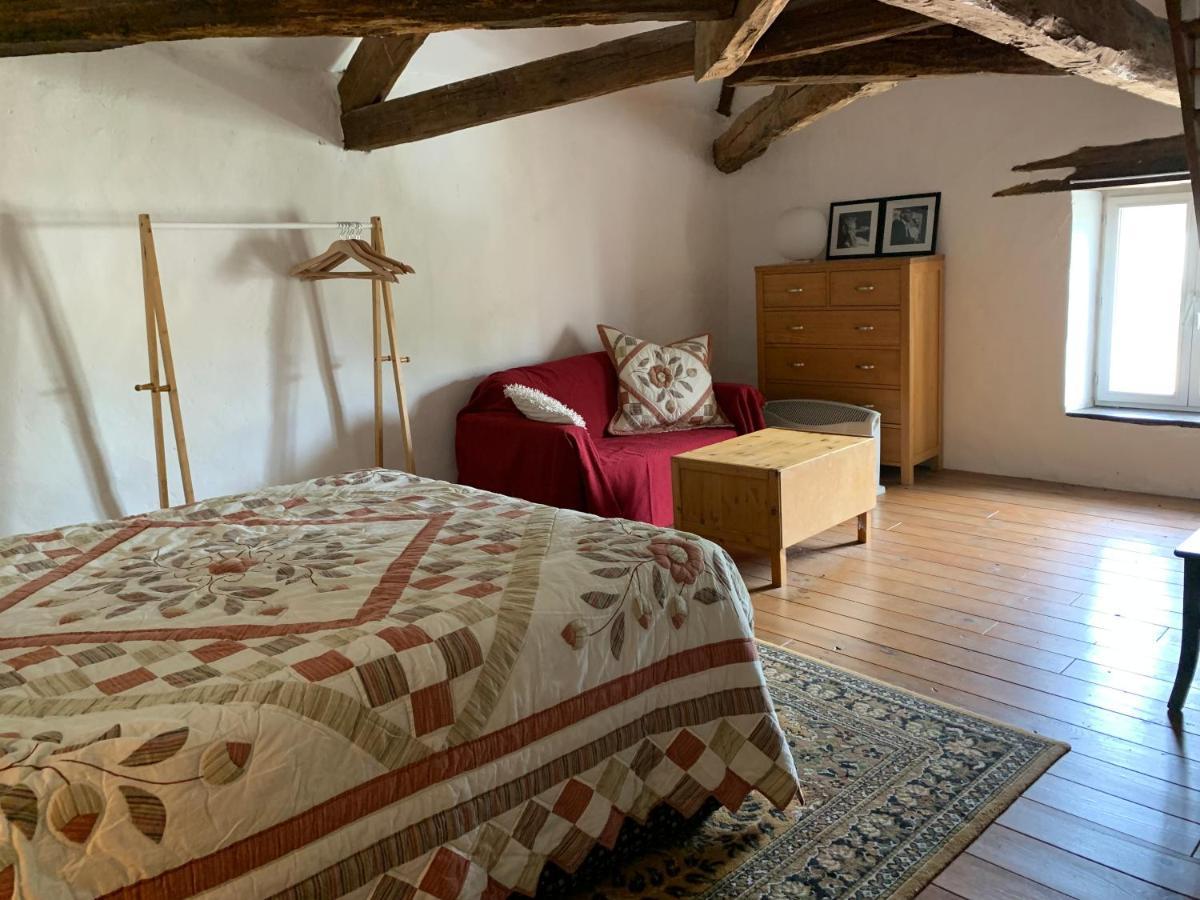 Chambre Sdb Privee Townhouse 26 Chambres D'Hotes Civray Civray  Esterno foto